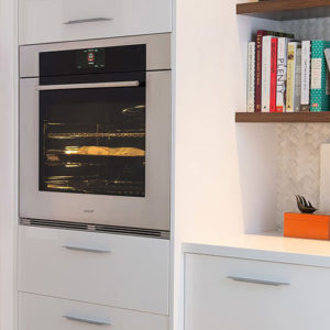 76cm M SERIES TRANSITIONAL SINGLE OVEN